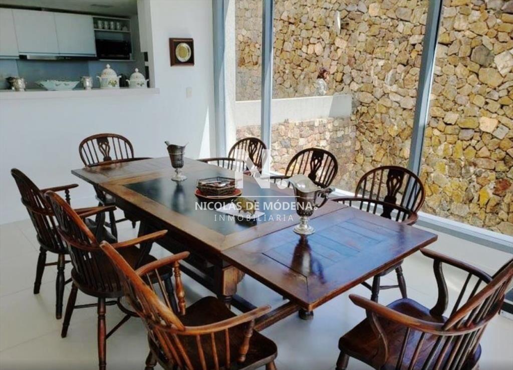 Apartamento en Venta de 3 dormitorios en el Alta