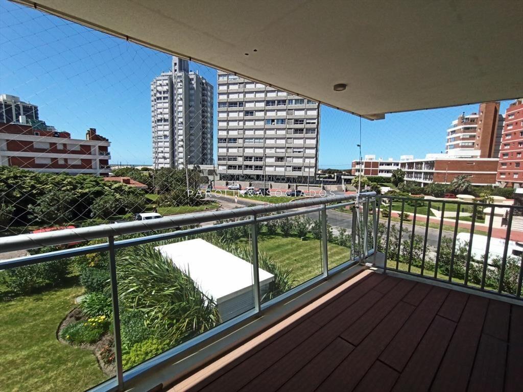 Apartamento en venta de 2 dormitorios en suite,