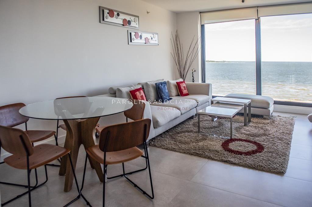 Apartamento en venta frente al mar con vista a la