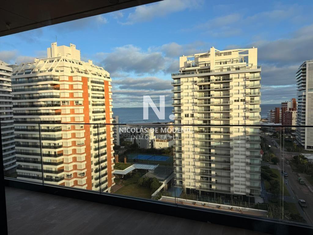 En venta apartamento de 2 dormitorios, con vista