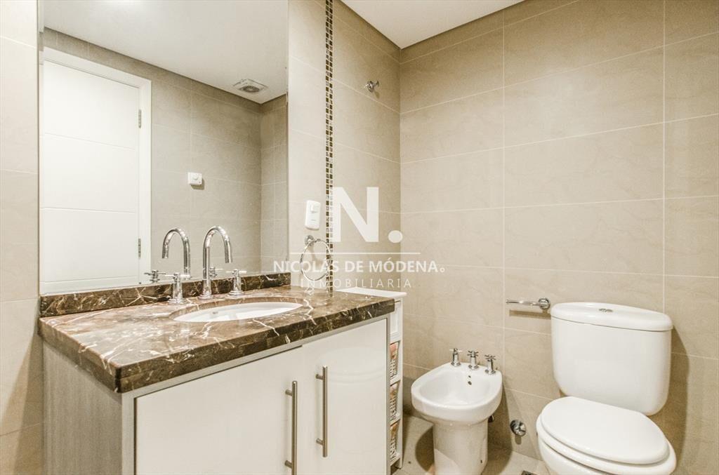 Alquila departamento de 2 dormitorios en Punta