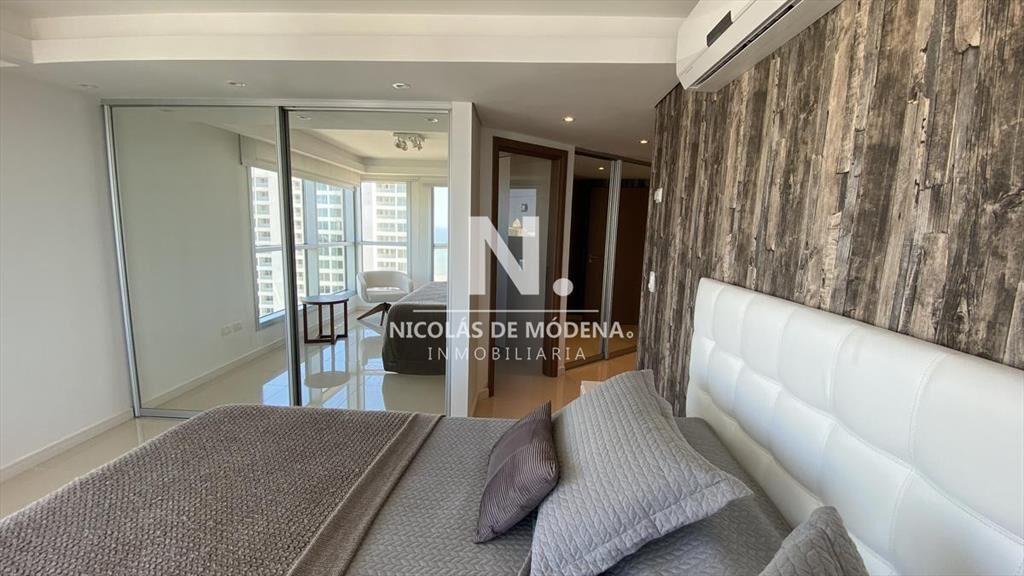 Apartamento en venta de 3 dormitorios en Playa al