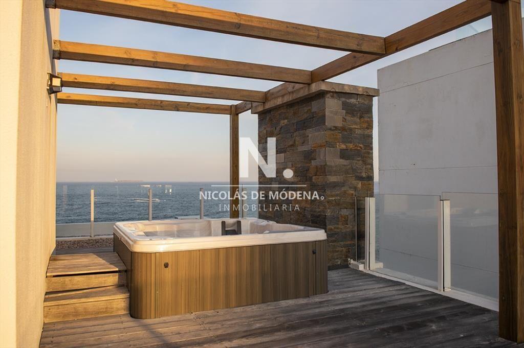 Prestigioso Penthouse frente al mar.