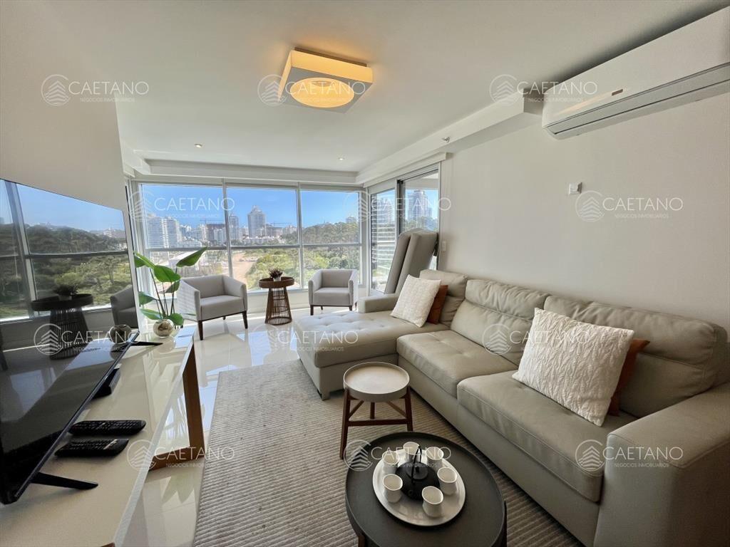 Venta apartamento en Punta del Este con vista al