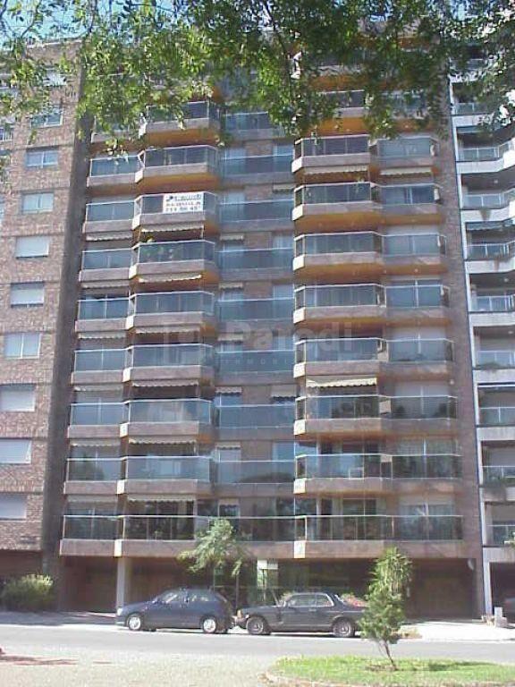 PARODI ALQUILER APARTAMENTO GOLF 3 DORMITORIOS ESTAR TERRAZ