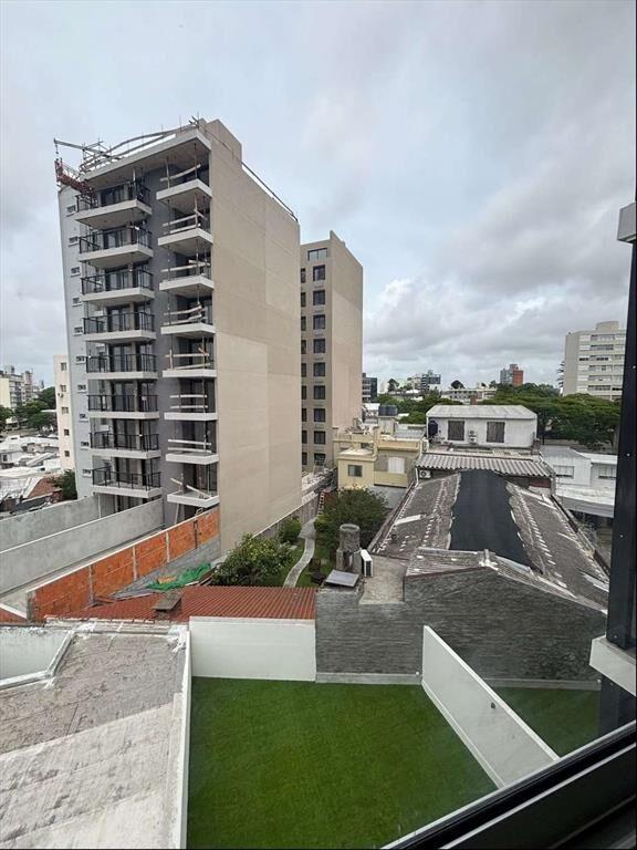 Alquiler Apartamento La Blanqueada 1 Dormitorio con Garaje