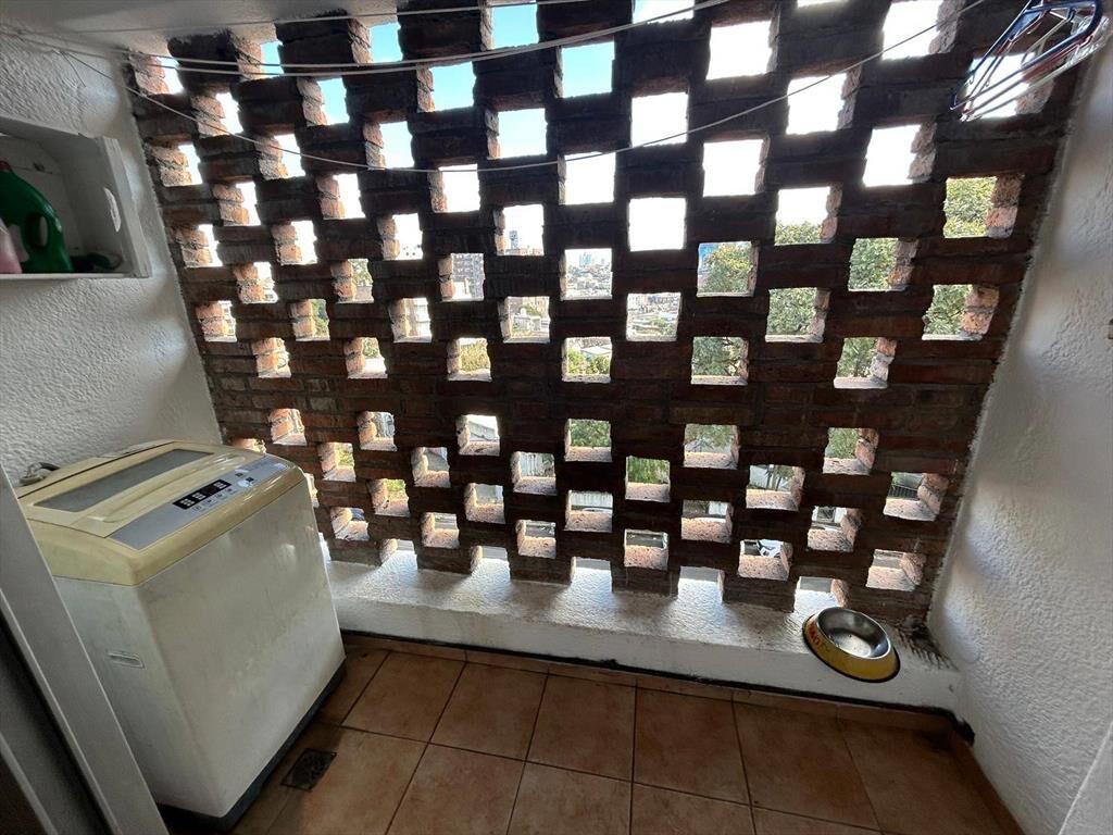 Venta de Apartamento con 3 dormitorios en Buceo con saldo AN