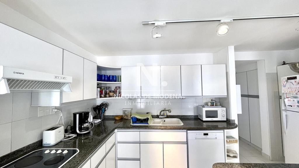 Apartamento de 4 dormitorios en venta, Brava -