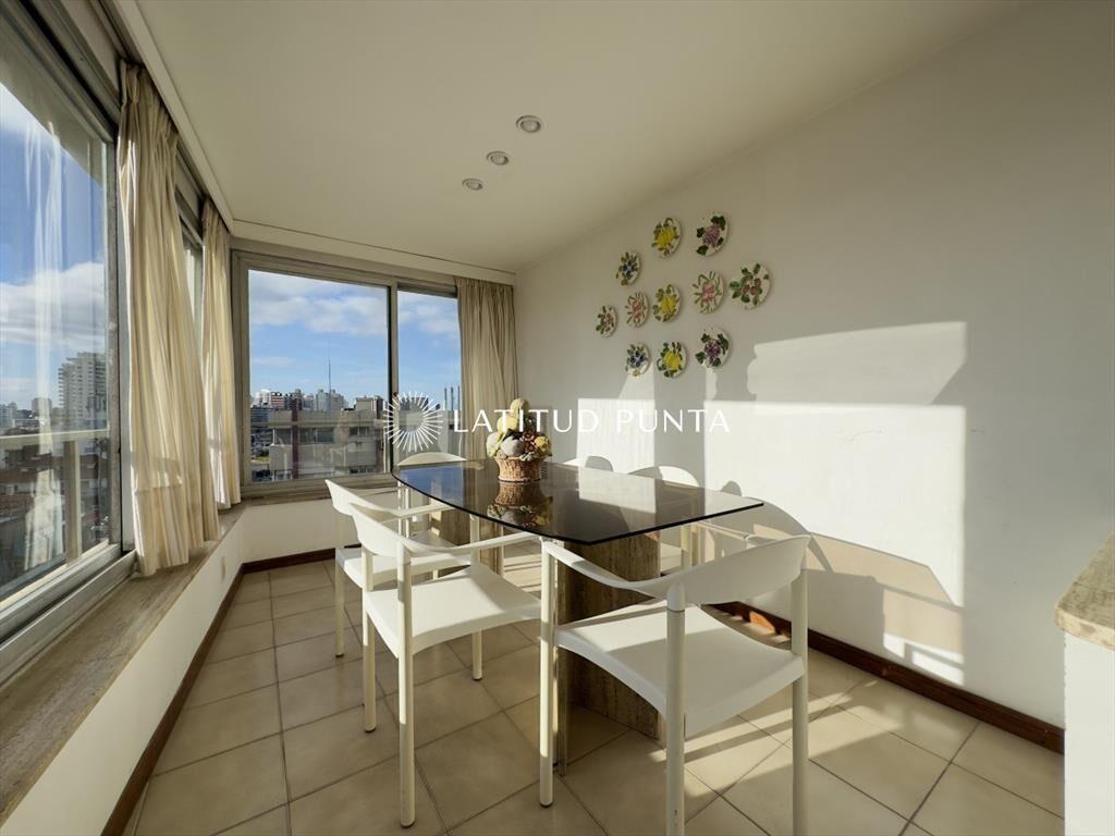 Apartamento en venta, dos dormitorios, 2 baños, peninsula.