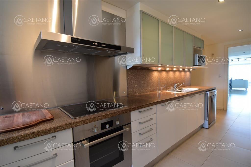 Le Parc Punta del Este en Alquiler tres dormitorios