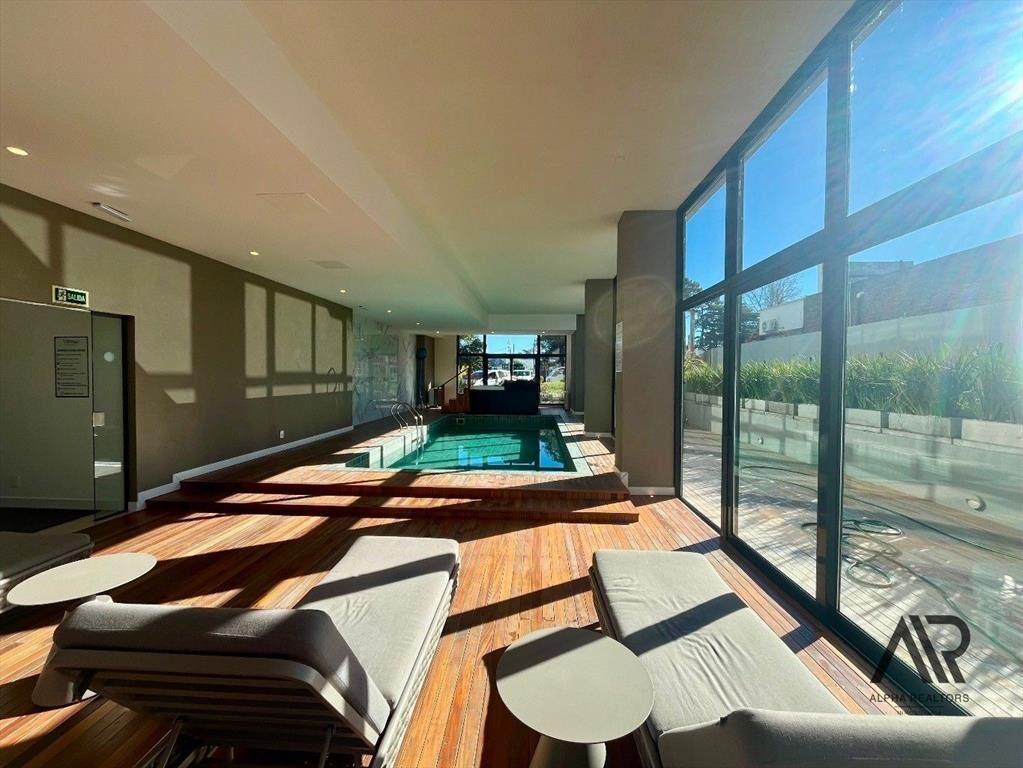 Venta De Monoambiente En Edificio View Punta Del Este