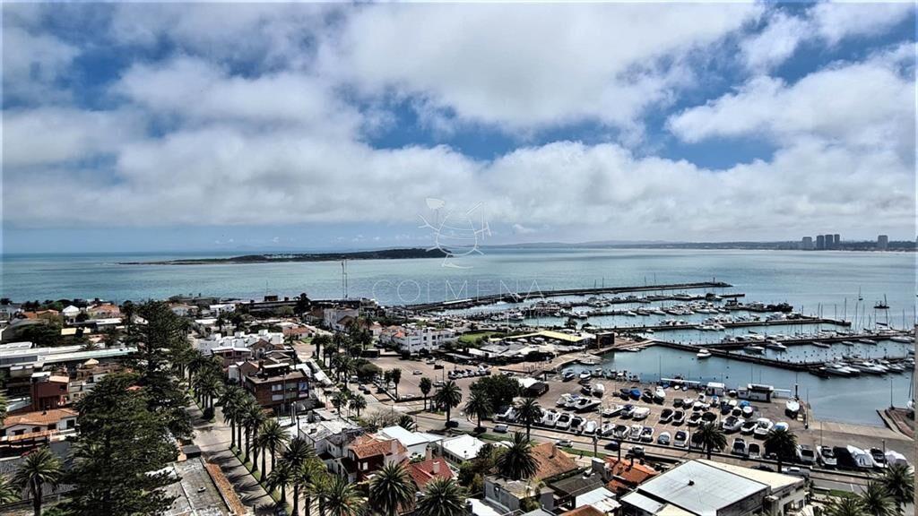 apartamento vista al puerto
