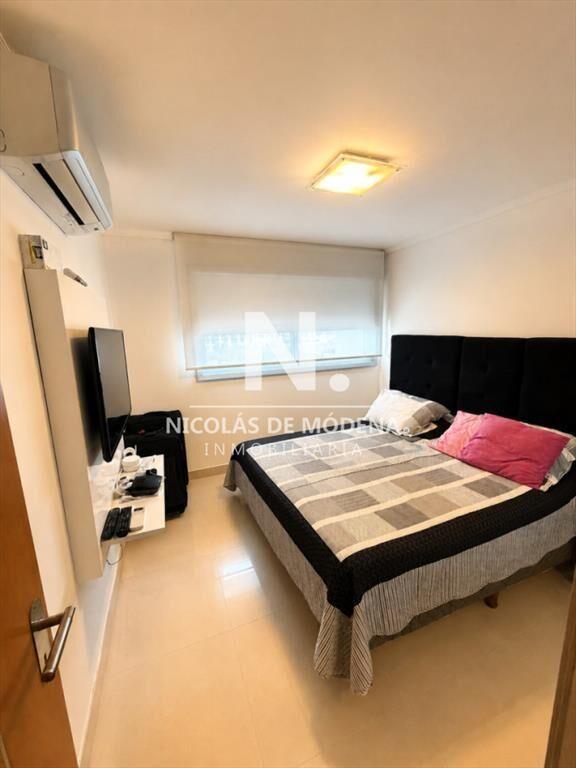 En venta apartamento de 3 dormitorios en suite en