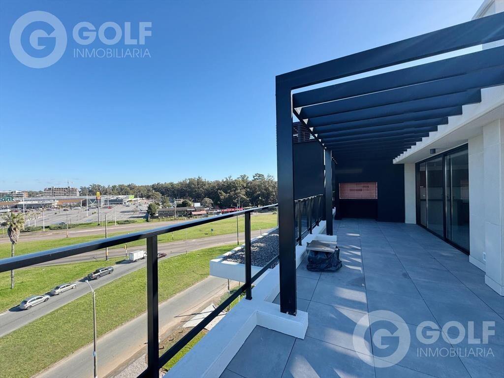 Venta de Penthouse Esquinero de 3 Dormitorios en Barra de C