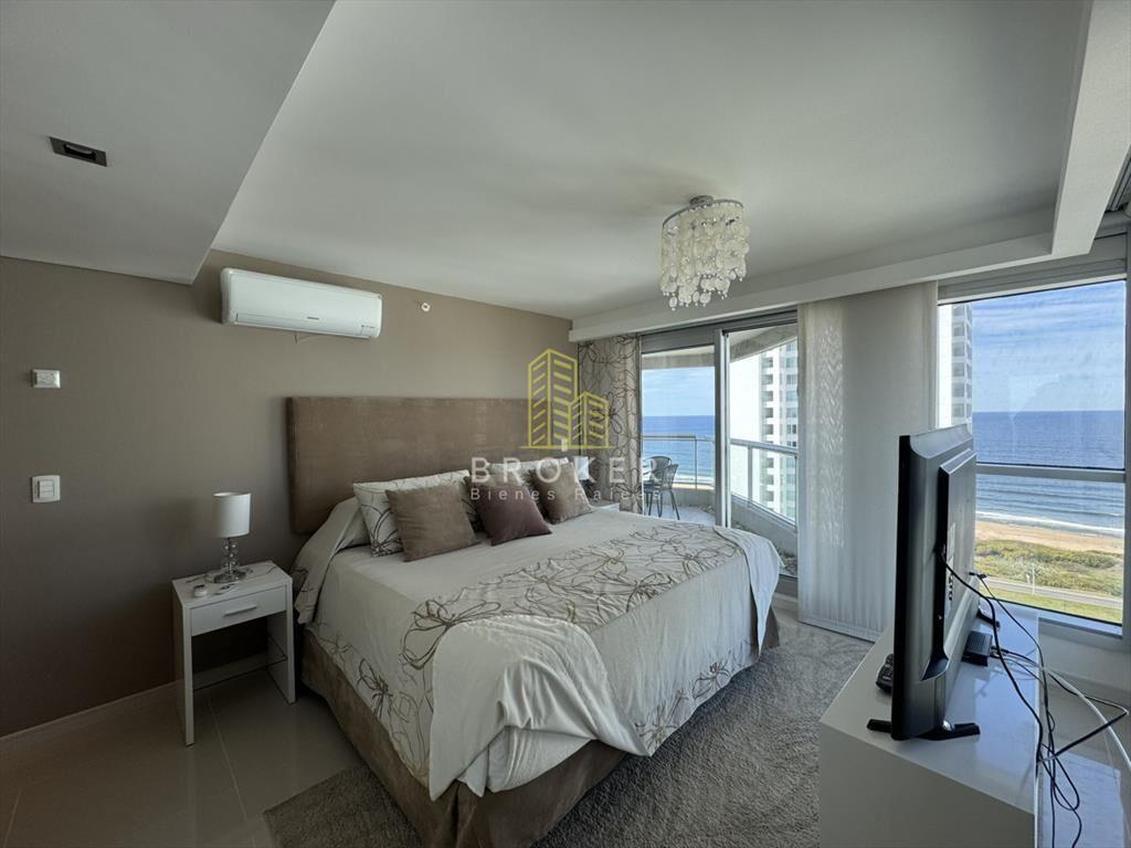 VENTA de APARTAMENTO EN LOOK BRAVA 3 DORMITORIOS