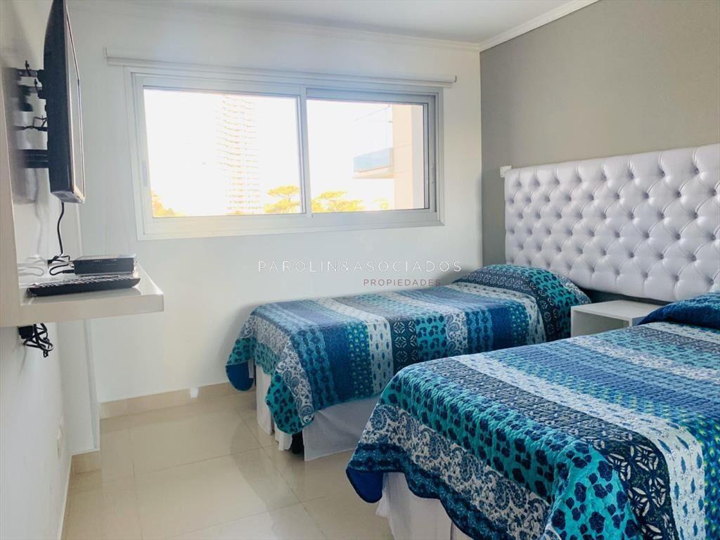 Apartamento en venta de 2 dormitorios en Miami