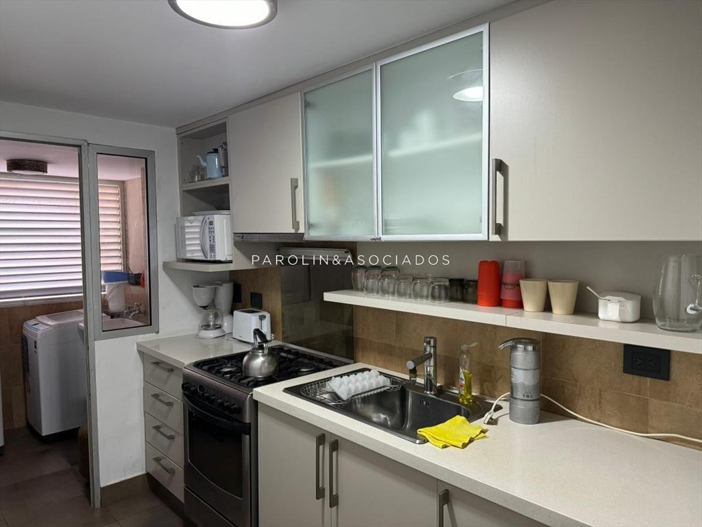 Apartamento en venta 2 dormitorios y medio, Playa