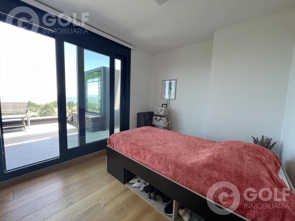 Venta o Alquiler de apartamento de 3 dormitorios en Golf -