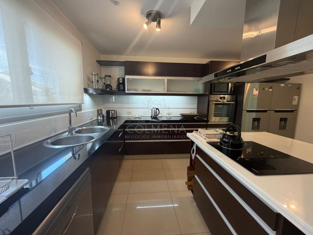 Apartamento en venta de 4 dormitorios en Punta del este , I