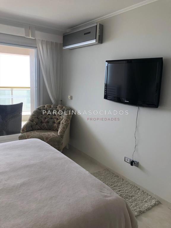 Apartamento en venta de 3 dormitorios en Le Punta