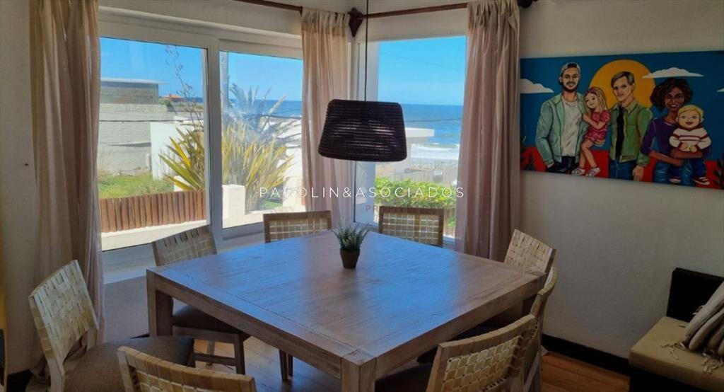 Casa En Venta Ubicada en La Barra Con Vista Al