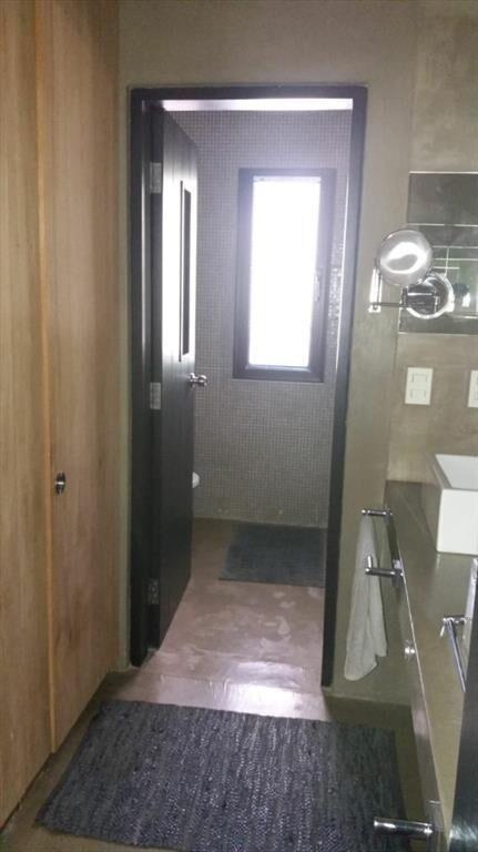 VENTA DE CASA DE 3 SUITES EN BARRIO CERRADO LA
