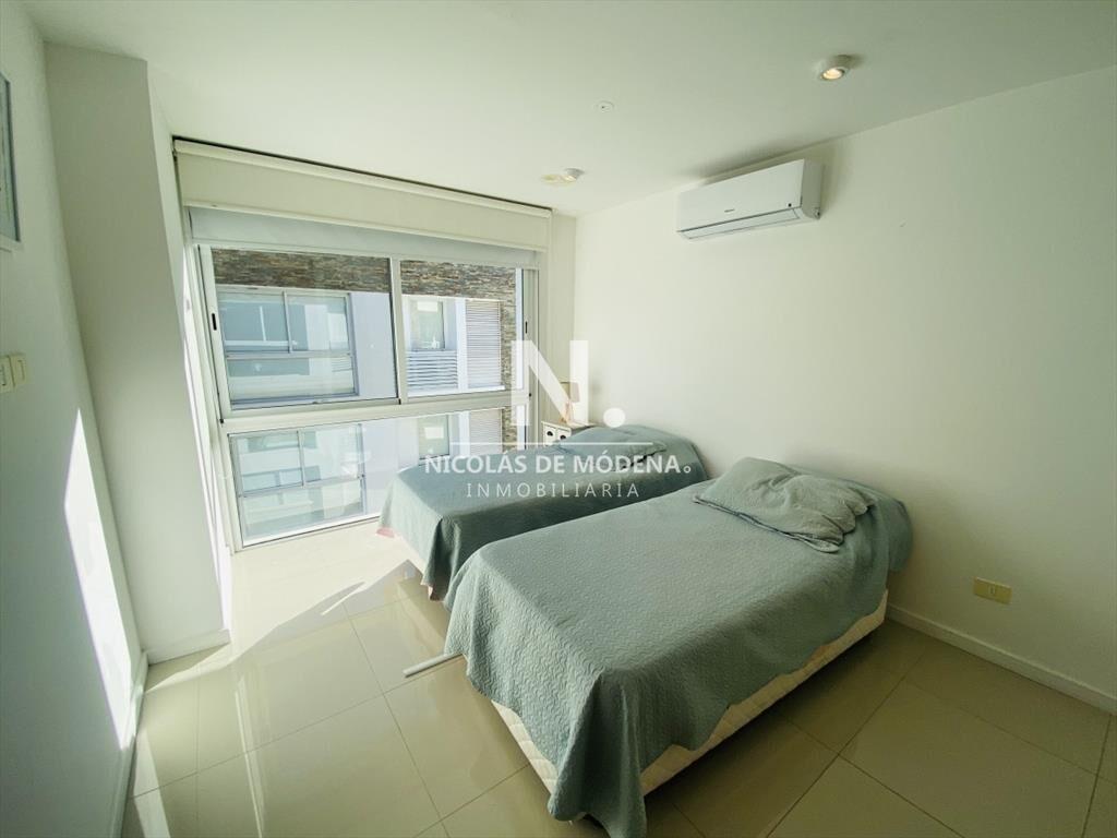 Hermoso apartamento de 2 dormitorios en duplex en