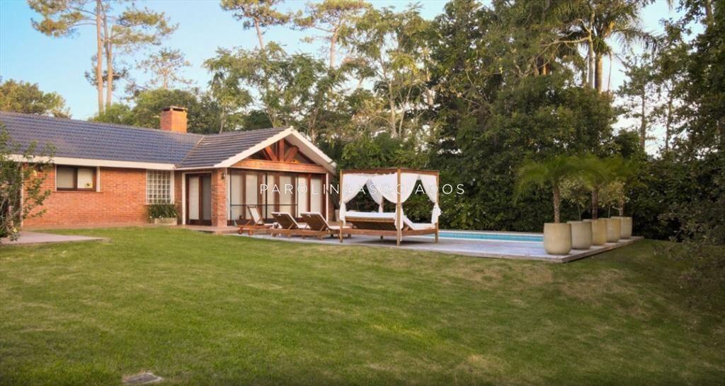 Casa en venta de 4 dormitorios en playa Mansa,