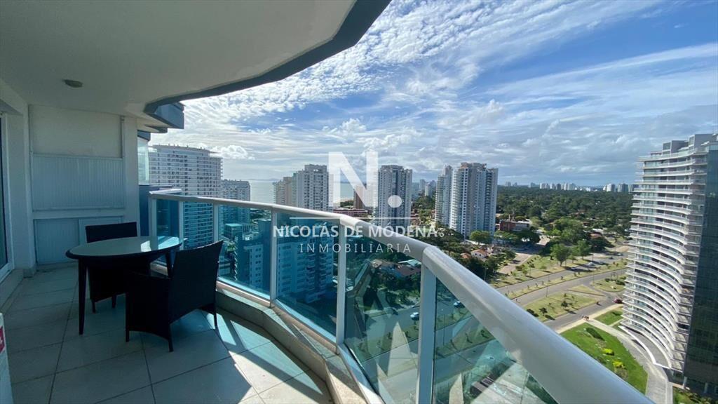 En venta apartamento totalmente equipado, con 3