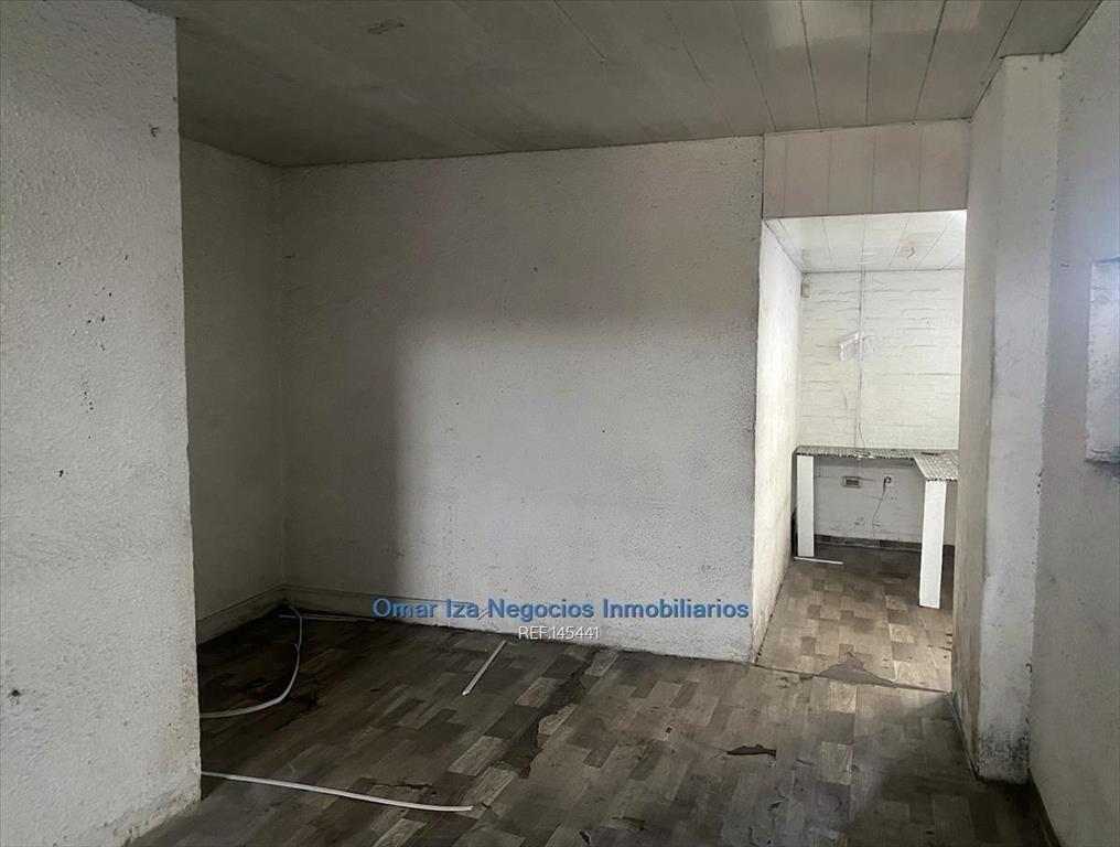 Venta con renta local industrial galpon deposito