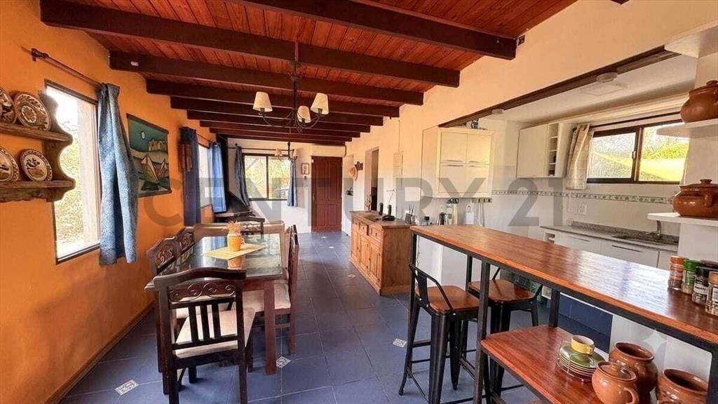 CasaJaureguiberry/Permuta/485m2-Cons146/1Playa/Arbolada/R...