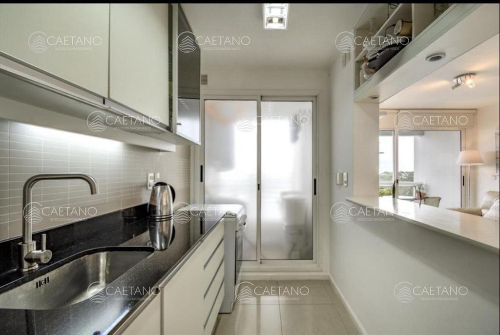 En venta apartamento de 2 dormitorios en Jardines de la Sie