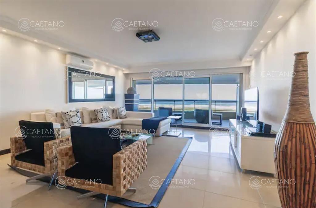 Alquiler apartamento en Punta del Este con vista