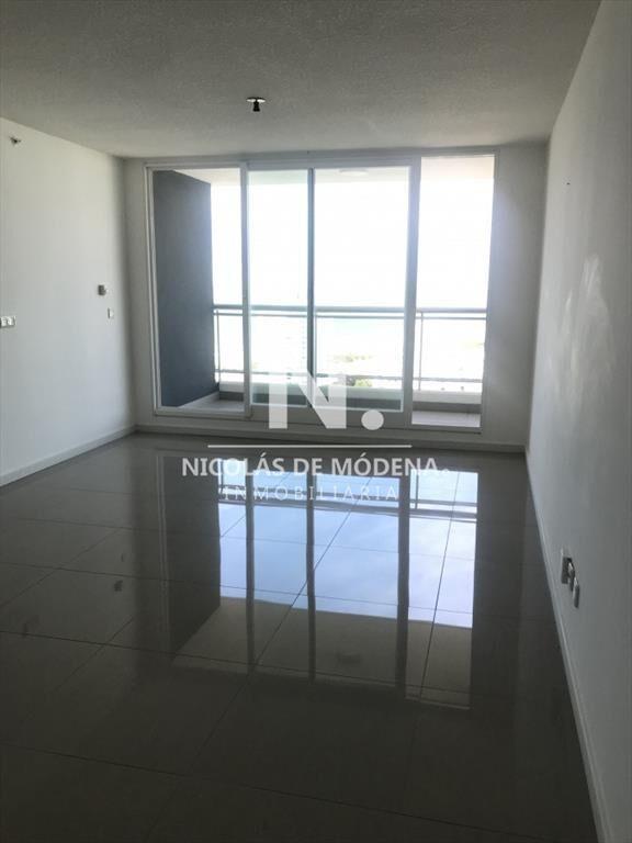 Apartamento en Torre One II. Al frente. unidad de