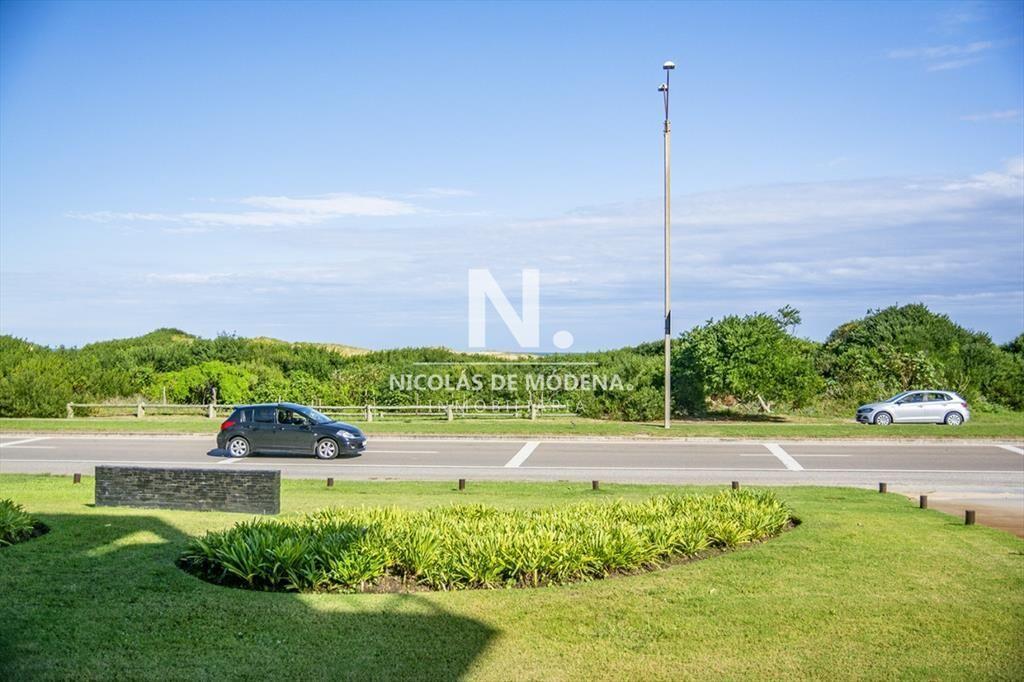 Venta apartamento de 3 dormitorios en Playa Brava