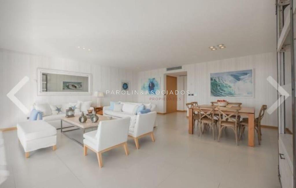 Apartamento en venta en Tiburon terrazas, Brava,