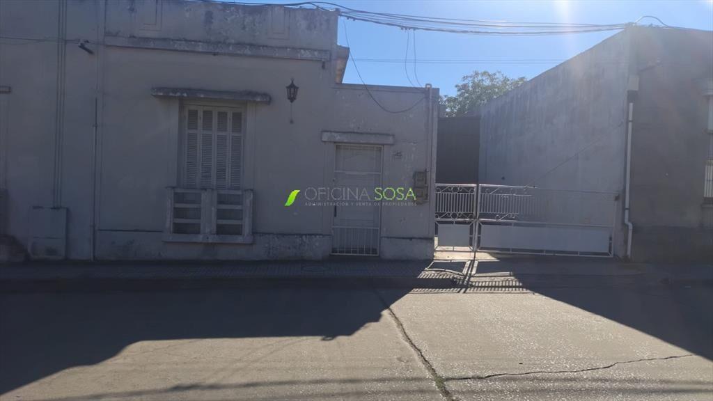 JULIAN LAGUNA ESQ. LADINES. 2 CASAS CON 970 METROS DE TERRE