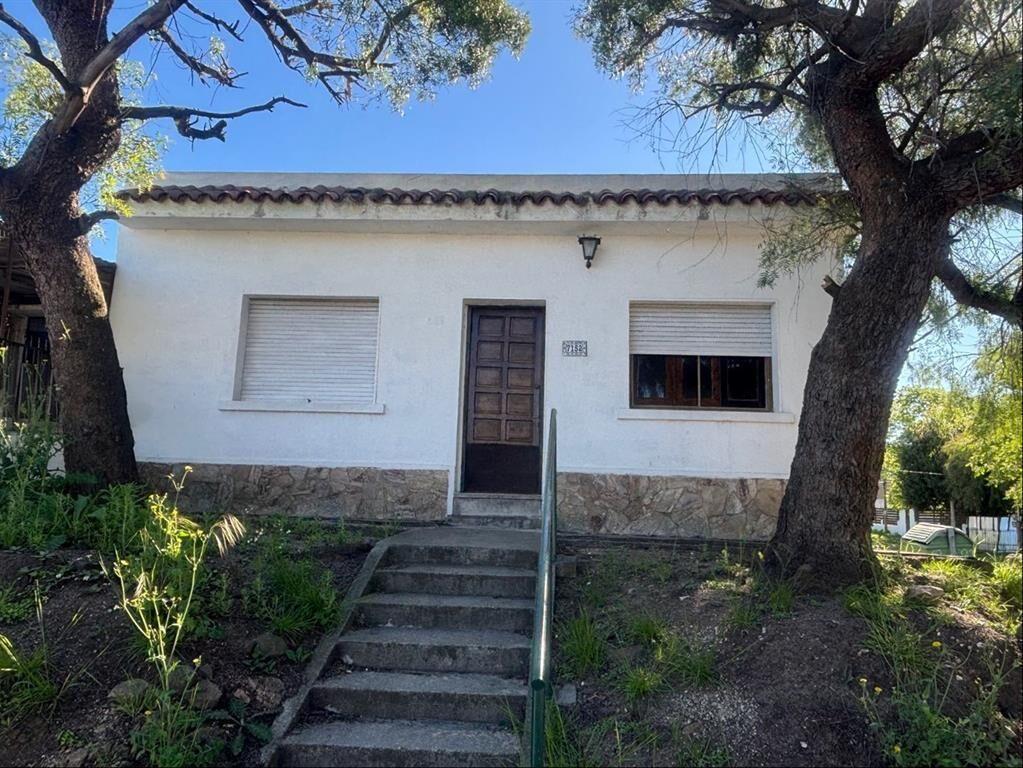 Casa en Venta sobre Bvar. Batlle y Ordoñez y Badaracco.