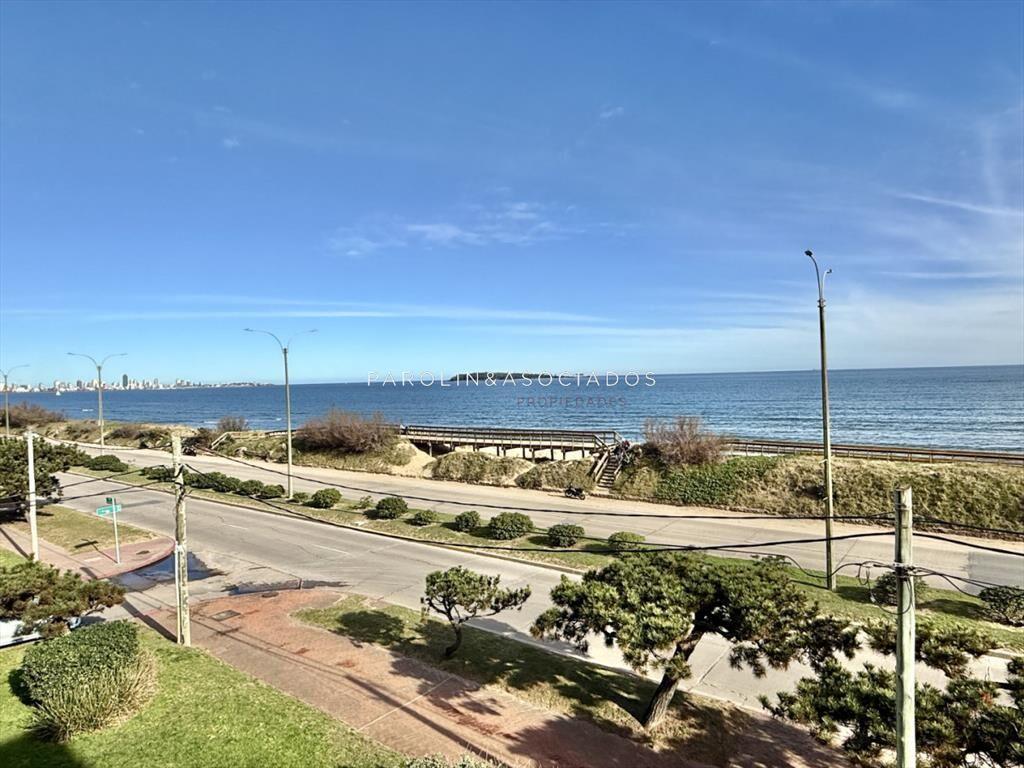 PRIMERA LINEA EN PLAYA MANSA