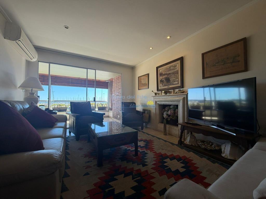 Apartamento en Venta de 3 dormitorios en el de