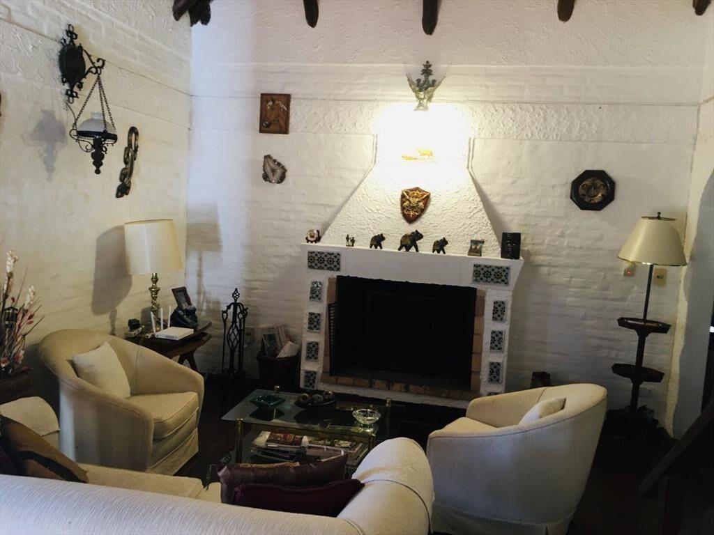 CASA EN VENTA EN PINRAES MUY LINDA