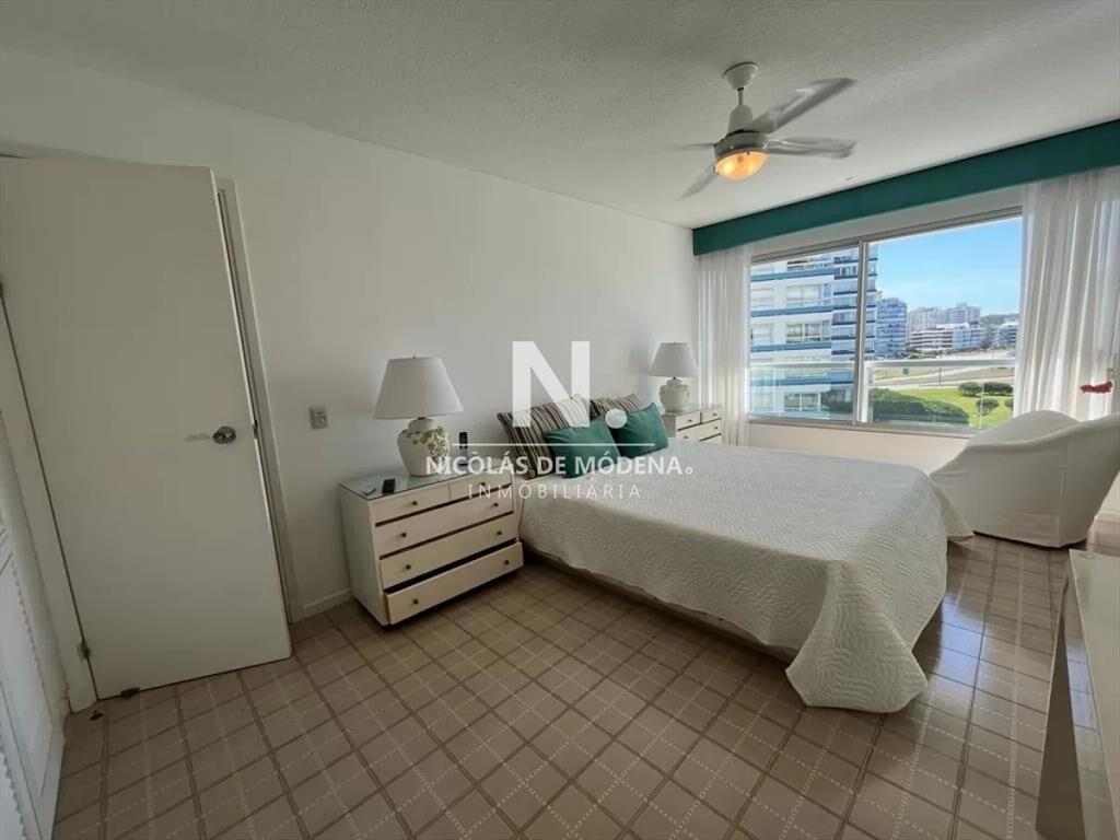 Oportunidad imperdible en hermoso departamento de