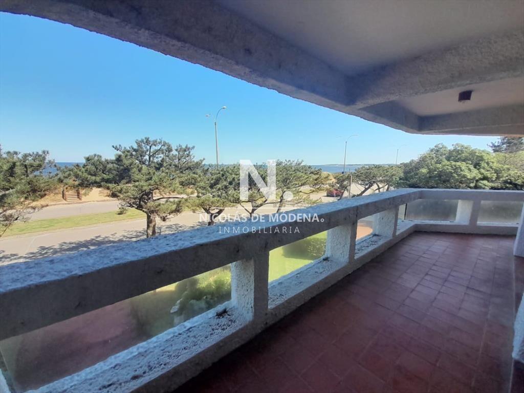Apartamento 2 dormitorio en mansa en VENTA! Punta