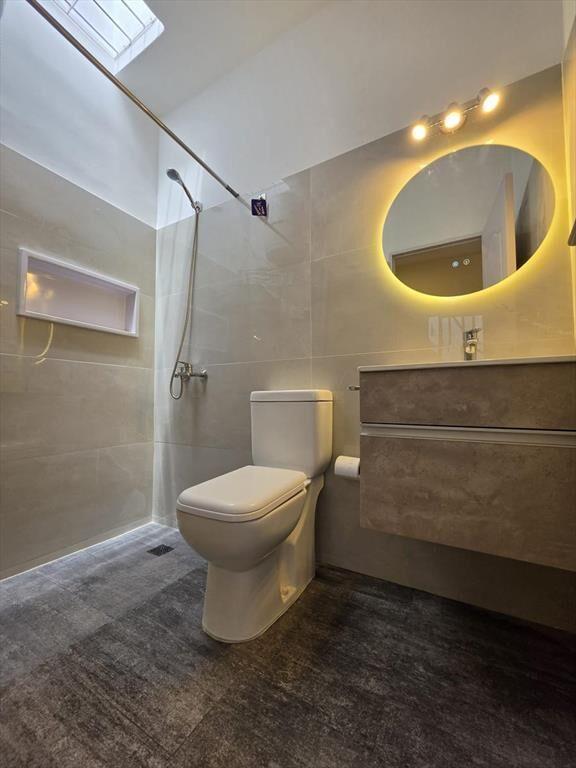 Alquiler apartamento un dormitorio con patio La Comercial.