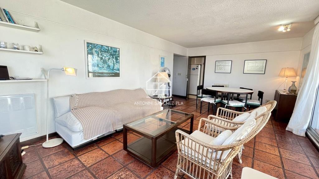 Apartamento 2 dormitorios Punta del Este vista a la Brava