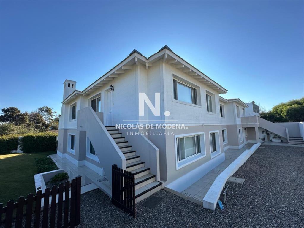 Apartamento de 3 dormitorios y 3 baños
