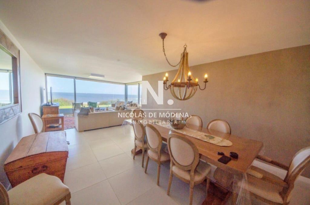 Vende apartamento en Mansa, Punta del Este de 3