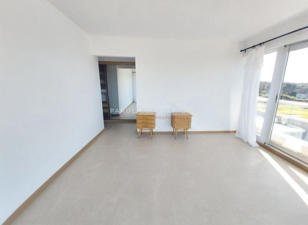 Apartamento en venta, edificio Silente-Punta del