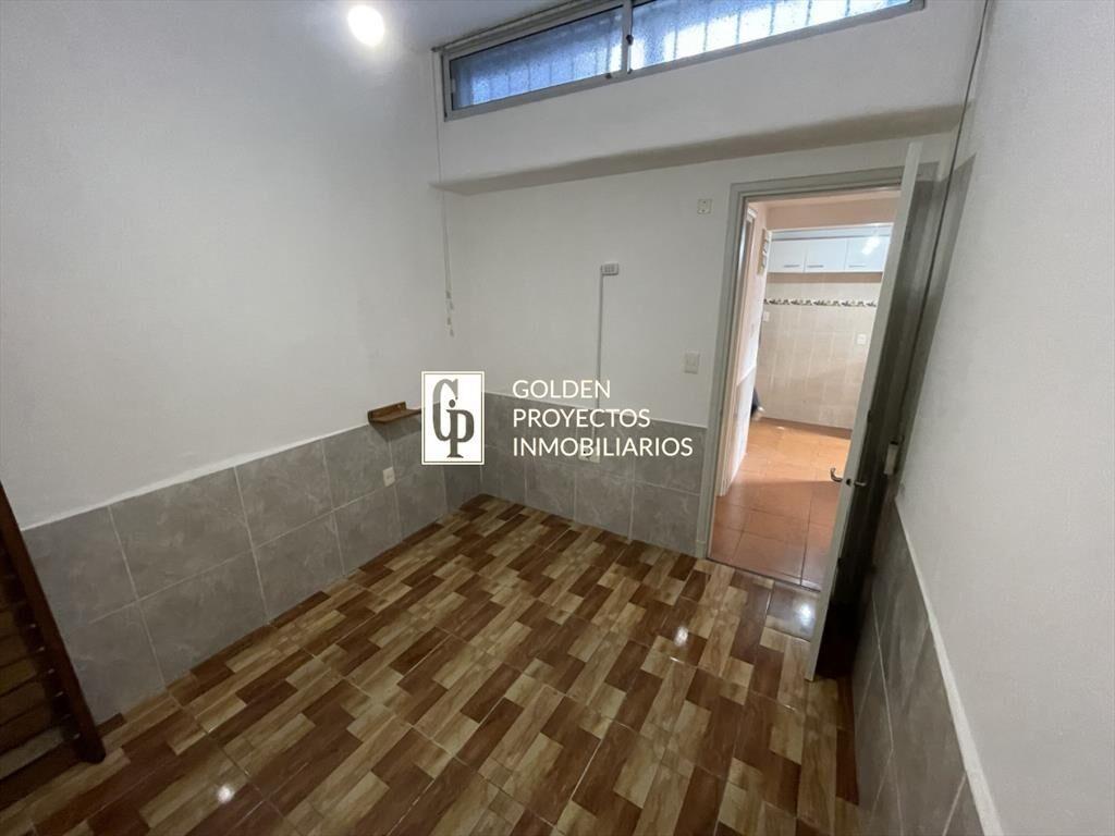 apartamento en venta un dormitorio y patio en Brazo Orienta