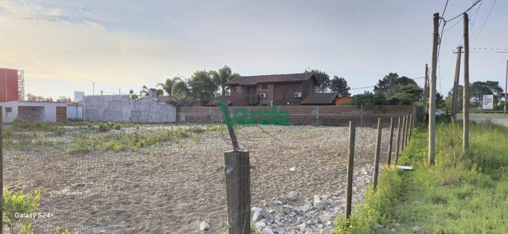 Terreno de 7375 m2 en Balneario Las Toscas Sur